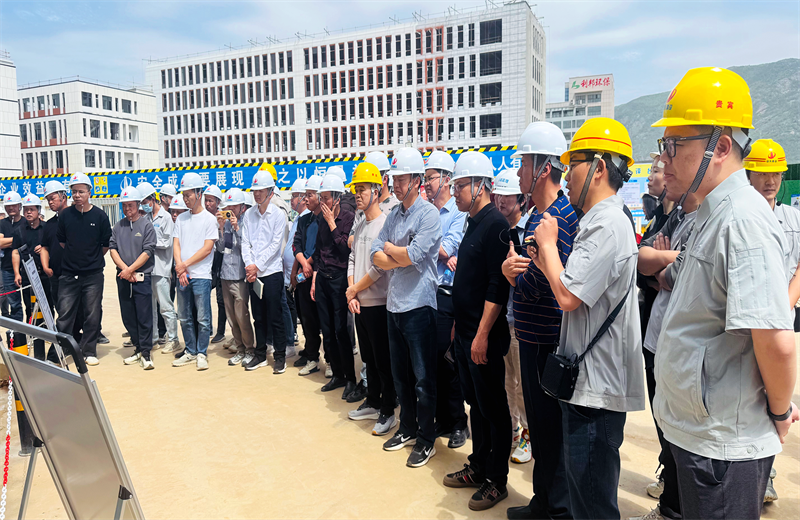 2025年4月17日，由莆田市涵江区住房和城乡建设局主办、云鼎国际4118三建承办的钢筋安装工程质量防控现场交流会在联东U谷·涵江海峡智造产业谷一期成功召开。